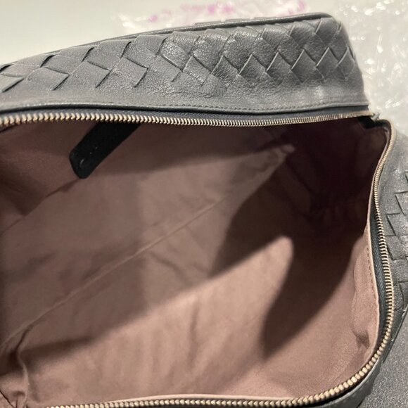 Bottega Veneta Unisex Dopp Kit/Weekend Bag Black (133130) - Picture 10 of 11